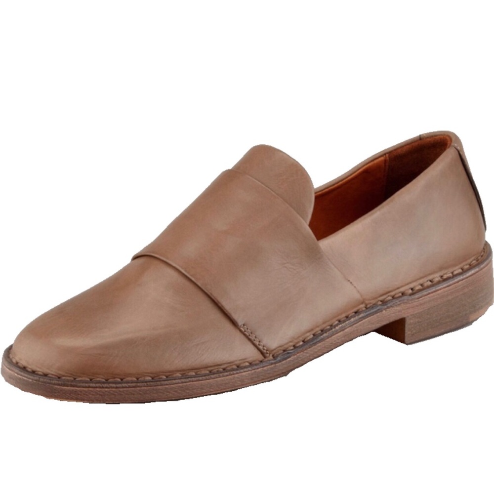 EUC Vince Marcelle Flat Leather Loafer Brown, 8.5